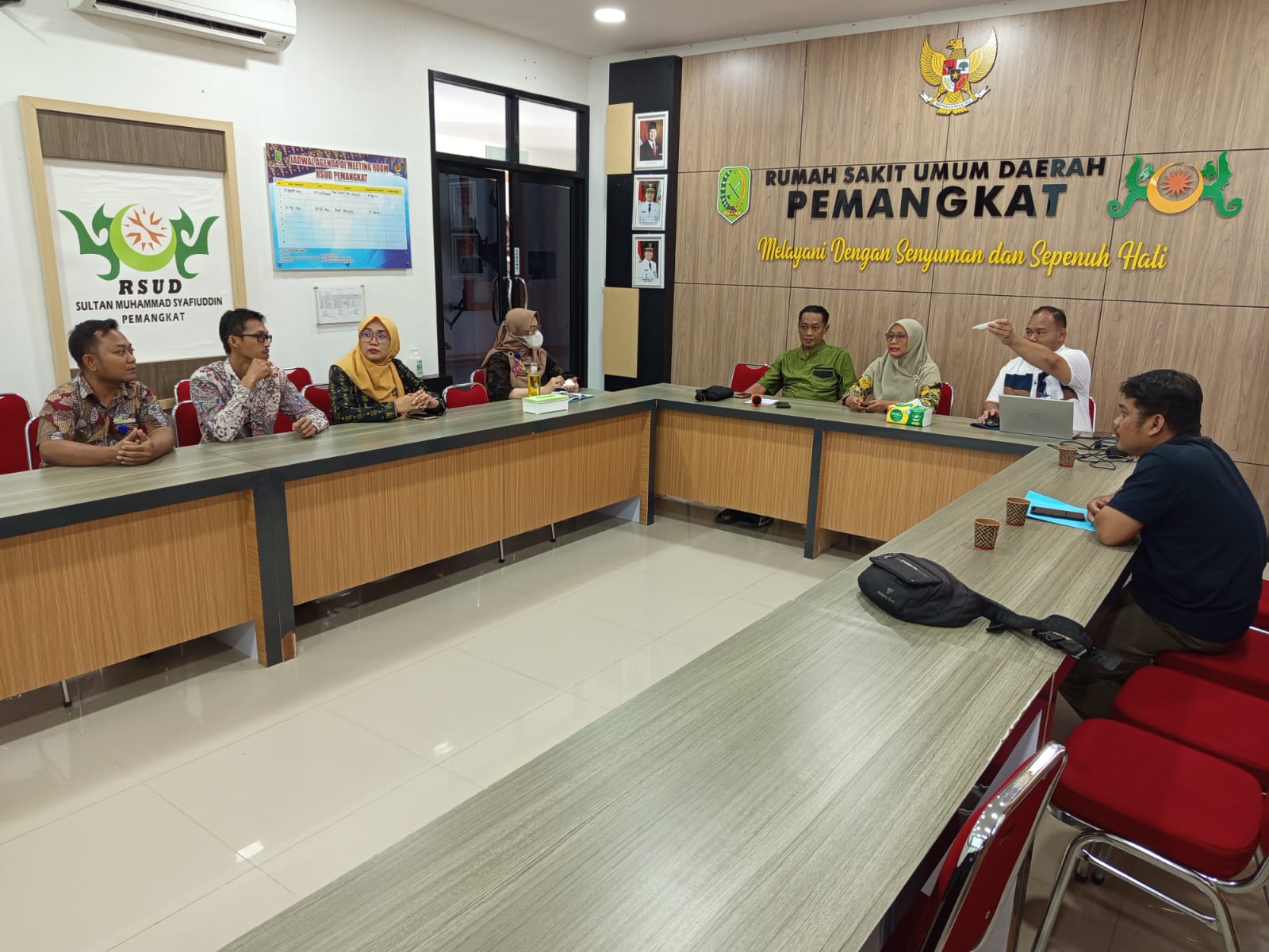 Read more about the article Diskominfo Sambas Lakukan Pembinaan E-Monev ke RSUD Pemangkat, Dorong Penguatan Implementasi Keterbukaan Informasi Publik