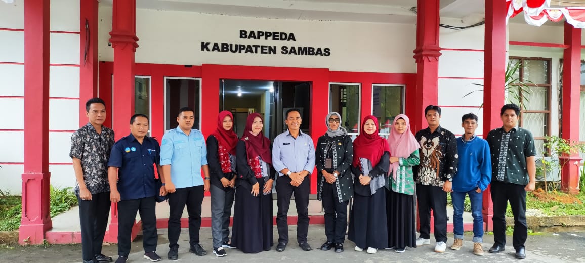 You are currently viewing Kolaborasi Hebat Dua Daerah: Sambas dan Singkawang Perkuat Komando Inovasi untuk Rakyat Lewat Studi Banding Teken Kontrak