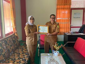 Read more about the article Safari Inovasi Bappeda Sambas di Pemangkat dan Salatiga Tegaskan Kewajiban Inovasi di Tingkat Kecamatan
