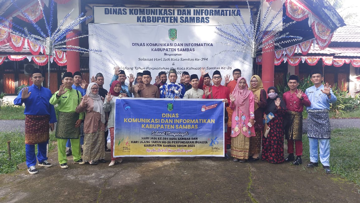 Read more about the article Diskominfo Sambas Ikuti Upacara HUT Ke-26 Perpindahan Ibukota Sambas