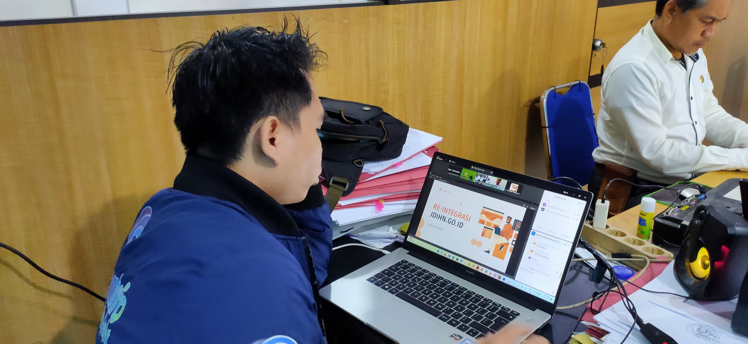 Read more about the article Diskominfo Sambas Ikuti Pelatihan Teknis Sinkronisasi Data JDIHN se-Kalimantan Barat