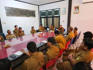 Read more about the article Pimpin Rakor Perdana, Kadis Kominfo Sambas Tekankan Sinergitas dan Penguatan Tupoksi