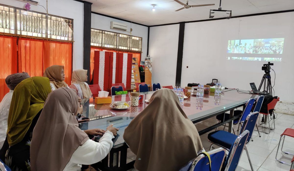 Sinergi Digital: Dinas Kominfo Fasilitasi DWP Sambas dalam Halalbihalal dan Peringatan Hari Kartini DWP Pusat