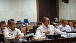 Read more about the article Diskominfo Sambas Bersama DPRD Bahas LKPJ 2025, Fokus pada Evaluasi dan Peningkatan Kinerja