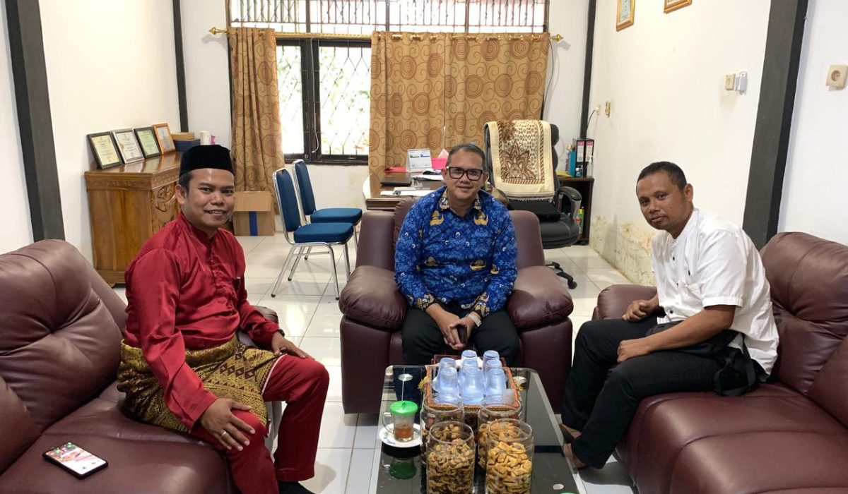 Sinergi Edukasi Siaran Sehat, Diskominfo Sambas Sambut Audiensi KPID Kalbar